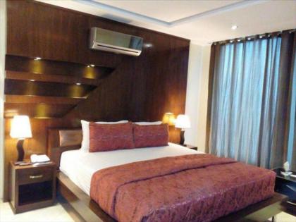 Bling International Hotel Multan - image 15