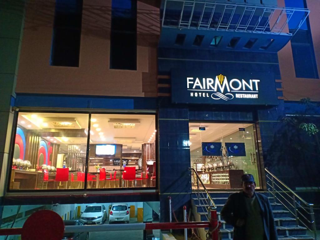 Fairmont Hotel - main image